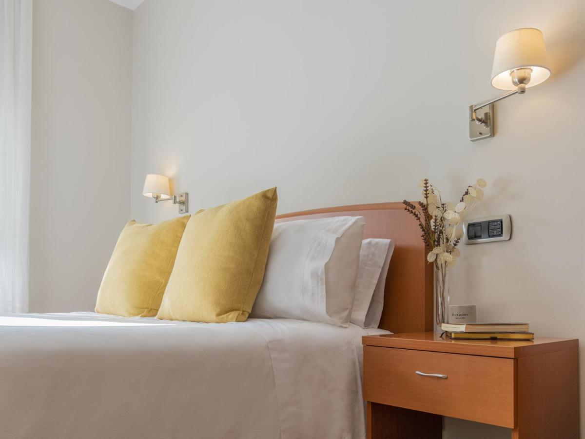 Hostal Alba Lugo Exteriör bild